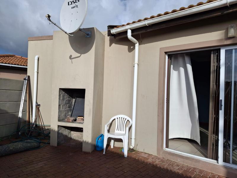 To Let 3 Bedroom Property for Rent in Stratford Green Western Cape